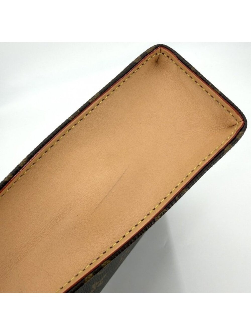 ★SOLD★ Louis Vuitton Shoulder Bag Monogram Toiletries Pouch on Chain Clutch - Picture 9 of 11